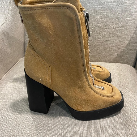 New Larroude Nicole Hi Boot Toasted Size 9.5 - Picture 7 of 14